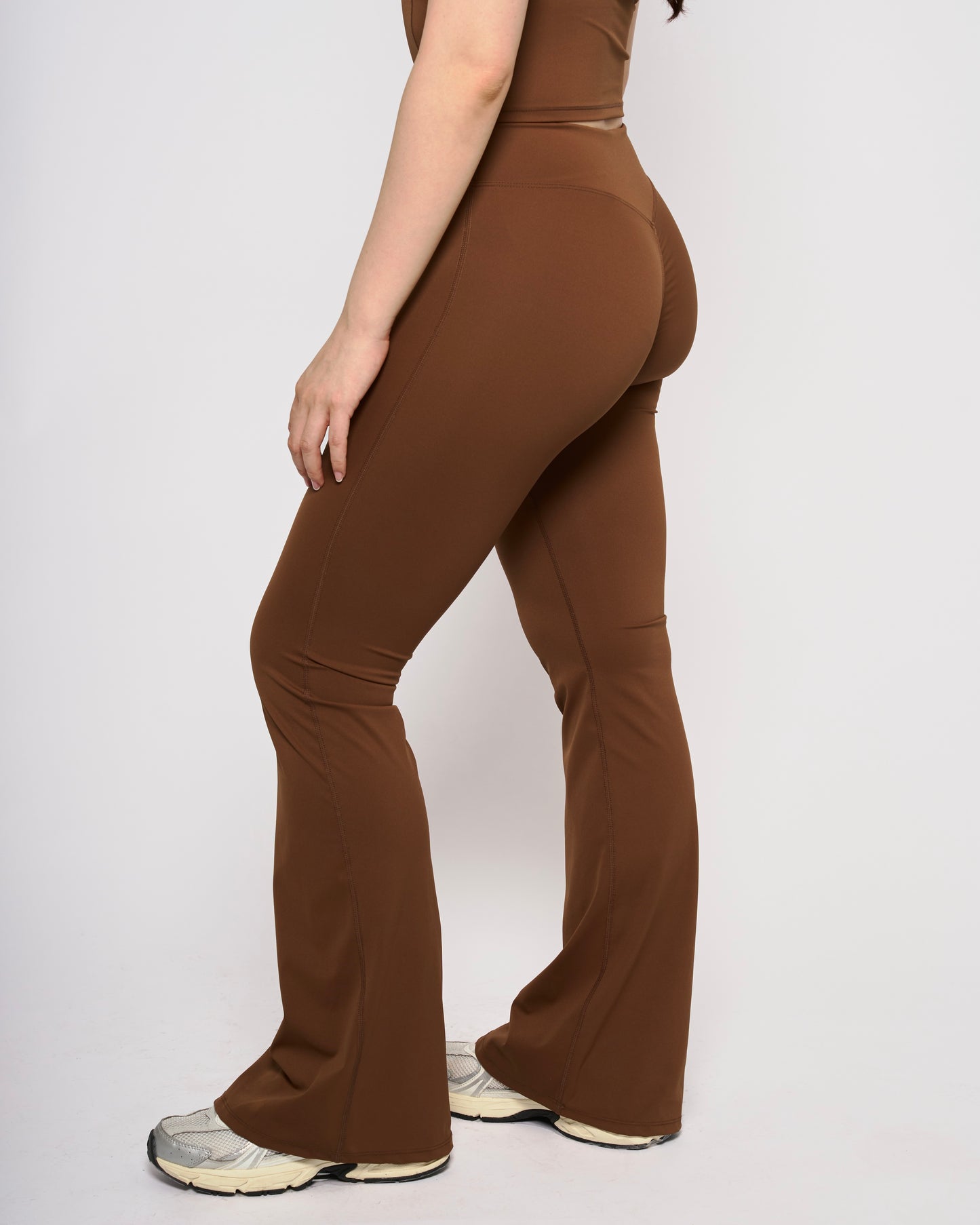 Brown Basic V-shape Flare Leggings