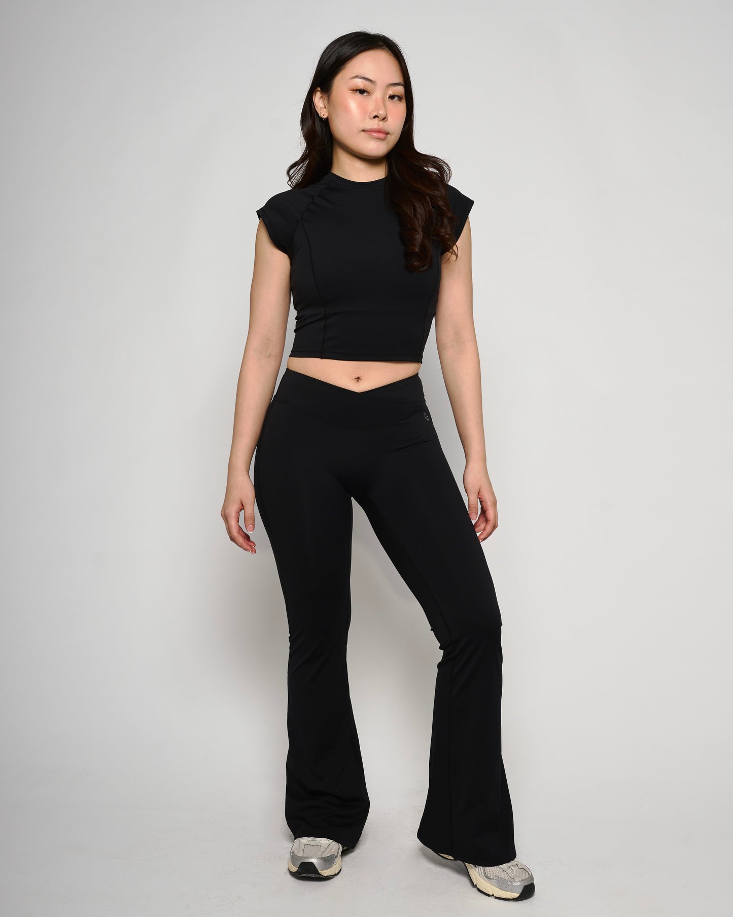 Black Basic V-shape Flare Leggings