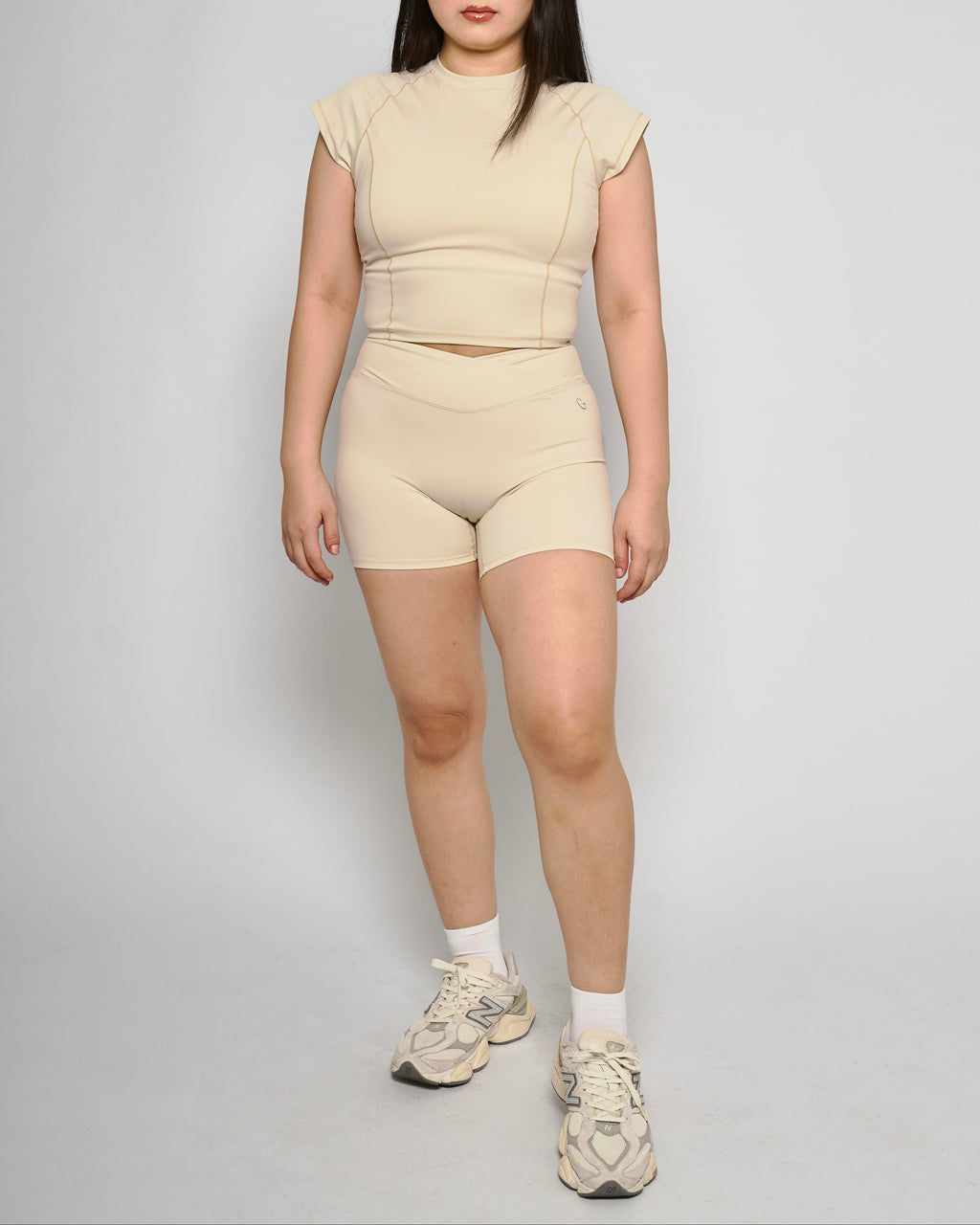 Ivory Basic V-shape Biker Shorts