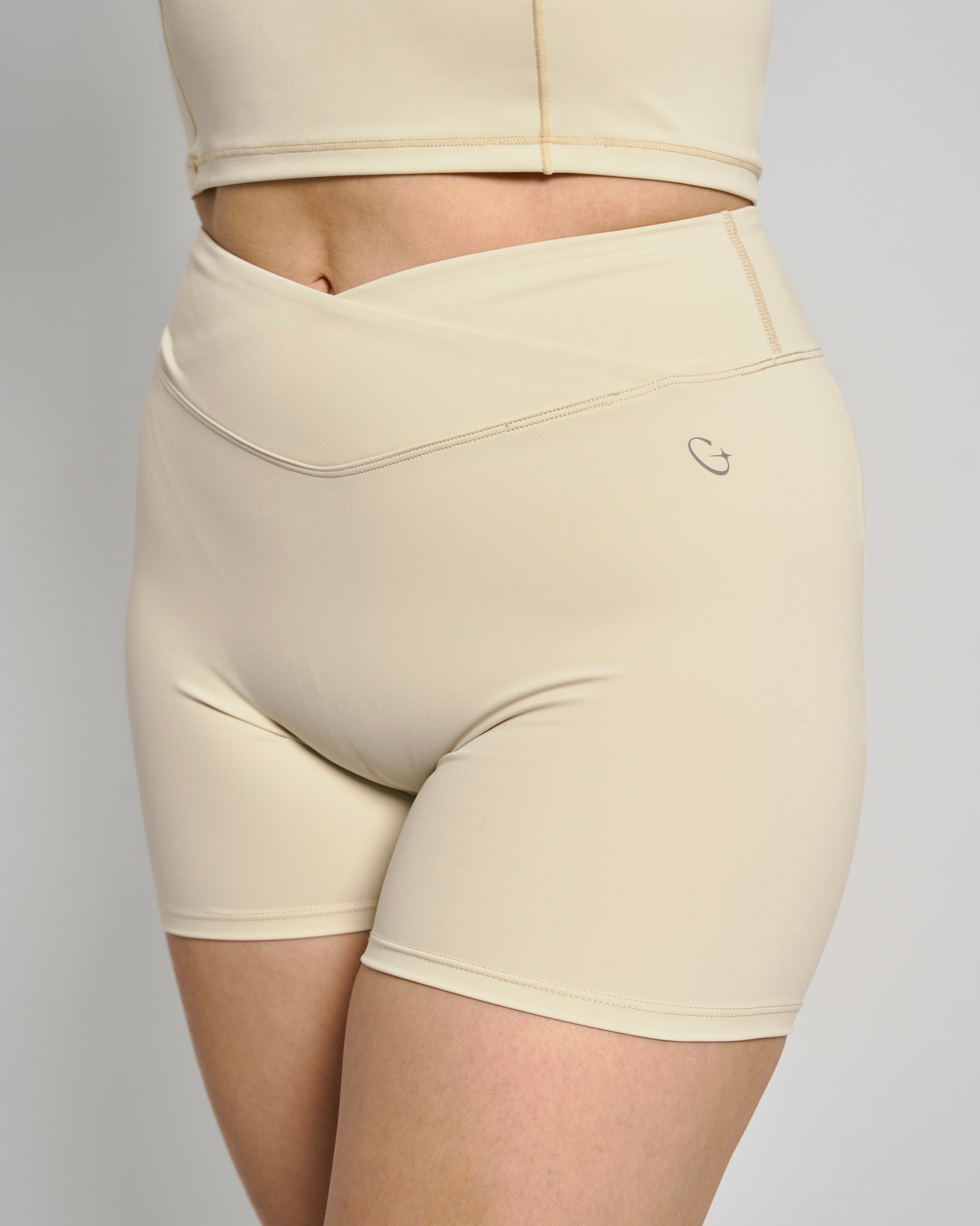 Ivory Basic V shape Biker Shorts Gleam Athleisure