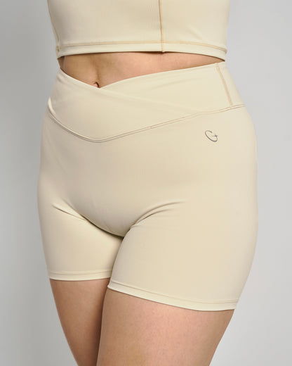 Ivory Basic V-shape Biker Shorts